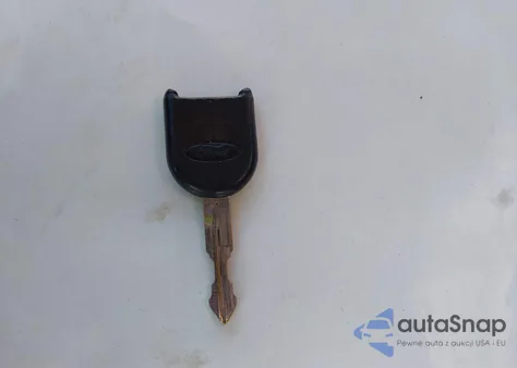 2005 Ford Escape Xlt из США, поврежденный, VIN 1FMYU93145KA63335